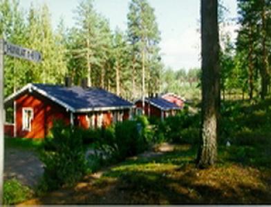 Taavetin Lomakeskus & Camping - Uro, luumäki-4х звездочный кемпинг расположенный на озере Kivijärvi. Сауна, пляж, теннис, мини-гольф, велосипеды, лодки, каноэ, парк развлечений Tykkimäki (50 км) и многое др.